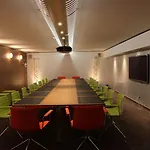 Design F6 Hotel 3*