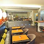 Hotel Design F6 3*