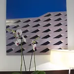Hotel Design F6 3*