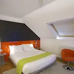 Hotel Design F6 3*