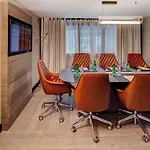 Design F6 Hotel 3*