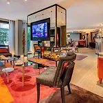 Design F6 Hotel