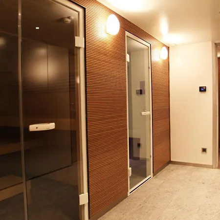Hotel Design F6 3*