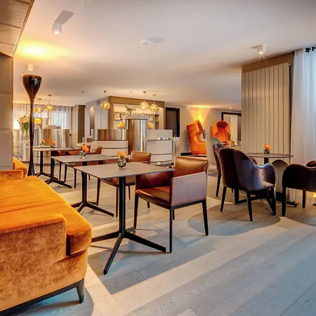 Design F6 Hotel