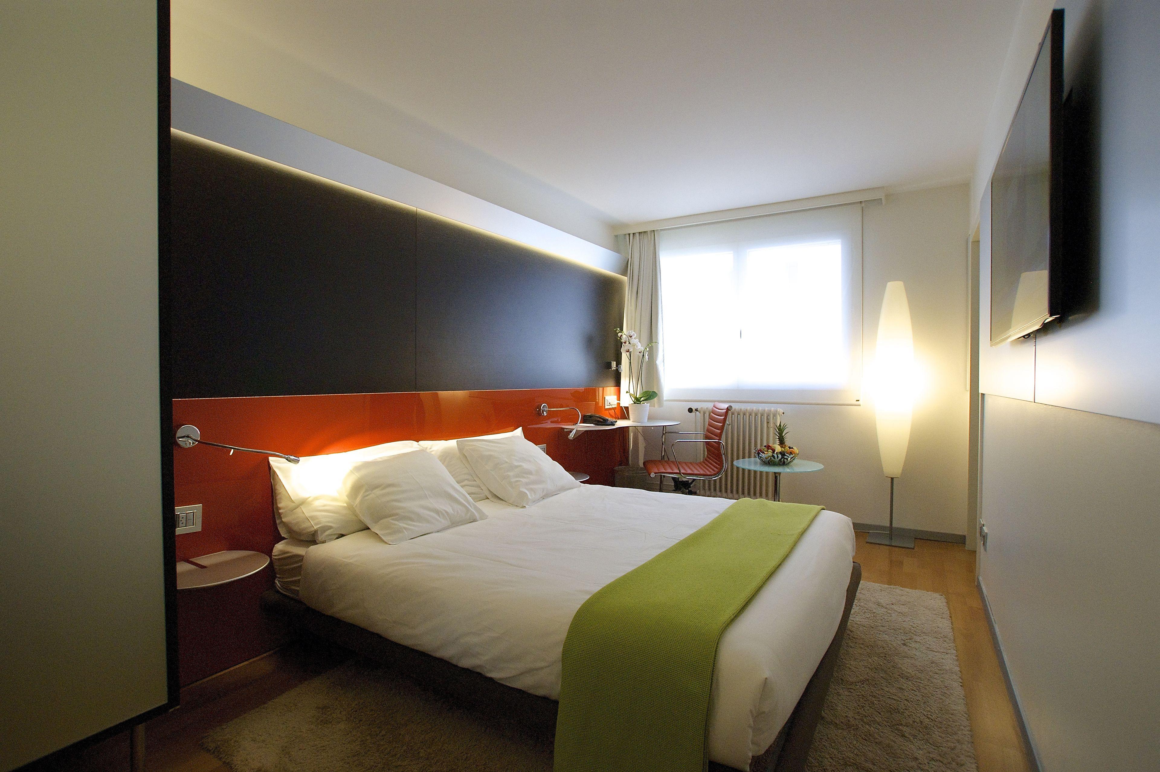 Design F6 3* Genève